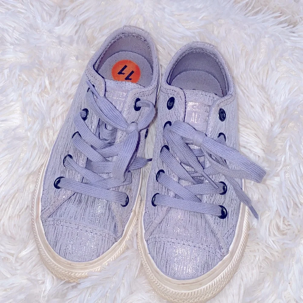 Converse All Star Purple Silver Lace Up Low Cut Sneakers Girl’s Size 11